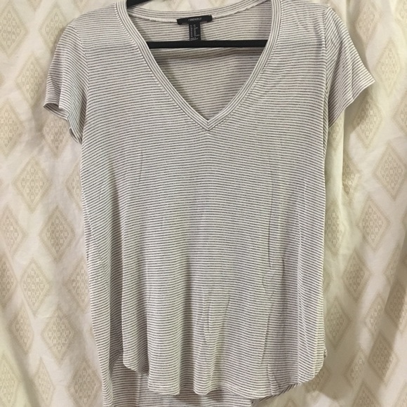 white striped v-neck t-shirt (Forever 21) - Picture 3 of 4